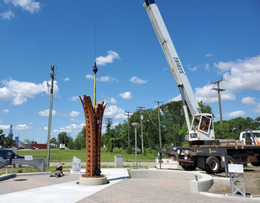 August 2020 sculpture with crane