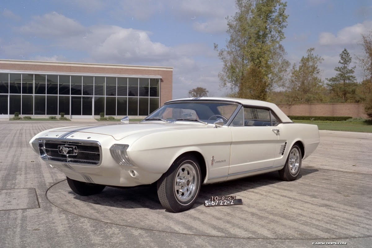 ford mustang mk1 offwhite