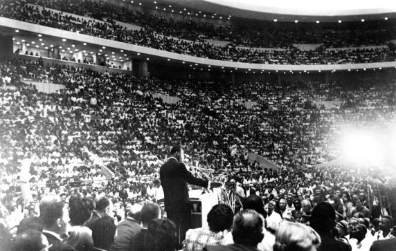 MLK speaks at Cobo Arena