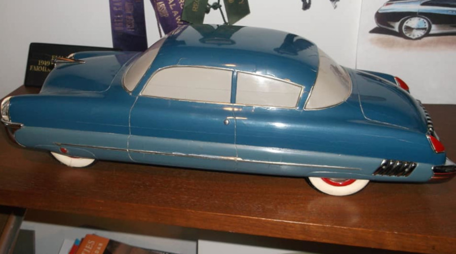 Elia Russinoffs Fisher Body Craftsmans Guild model from 1949 Eva Corvair Lady McGuire RESIZED 3