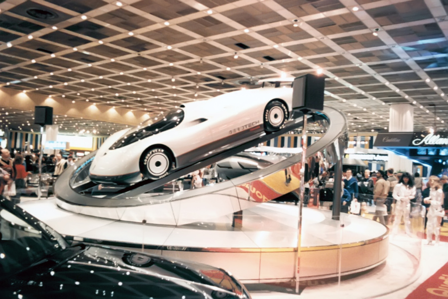 1987 Oldsmobile Aerotech experimental show car RESIZED GM Media Archives 7