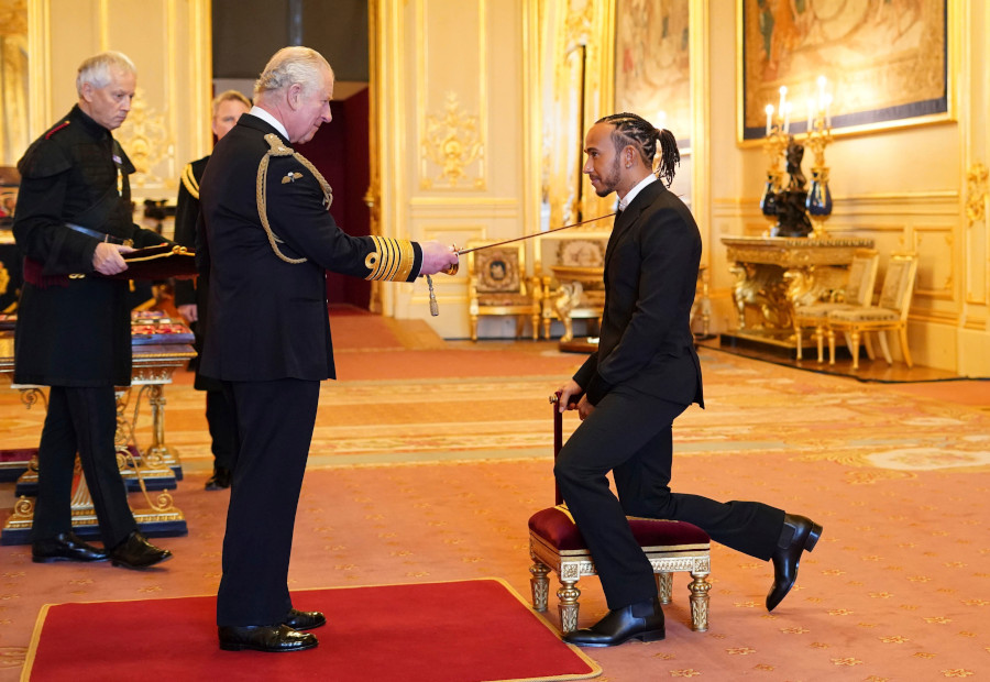 Hamilton being knighted by Prince Charles RESIZED 4