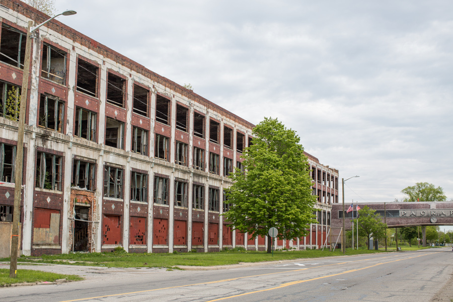 Packard plant before bridge collapse Curbed.com RESIZED 6