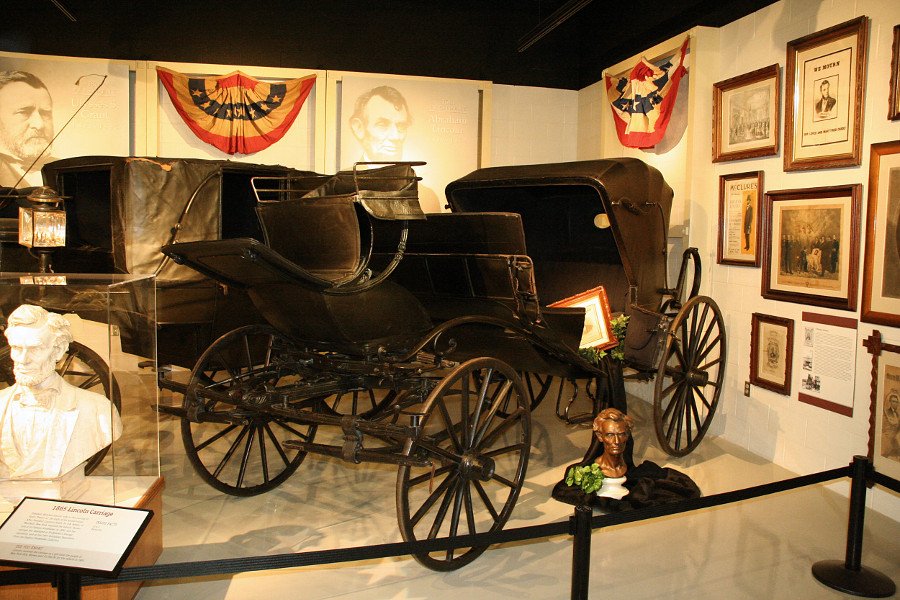 Abraham Lincoln display at the Studebaker Museum Commons Wikimedia RESIZED 2