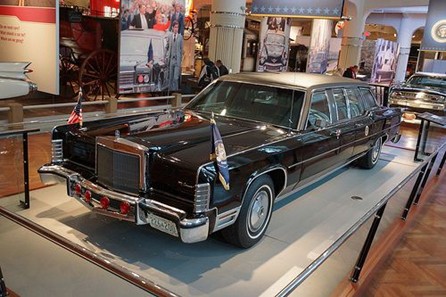 Modified Nixon Limo with 1979 Lincoln grill 8