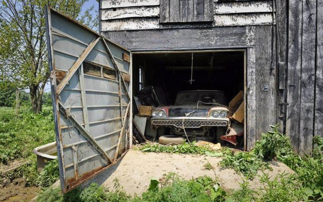 1959 Ford Galaxie Skyliner barn find 3