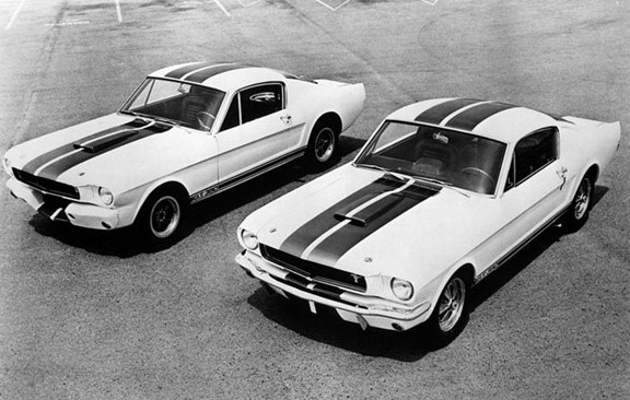 1965 Shelby R model left and GT350 street car Shelby American CROPPED 1