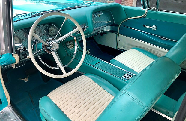 1959 Ford Thunderbird interior 6