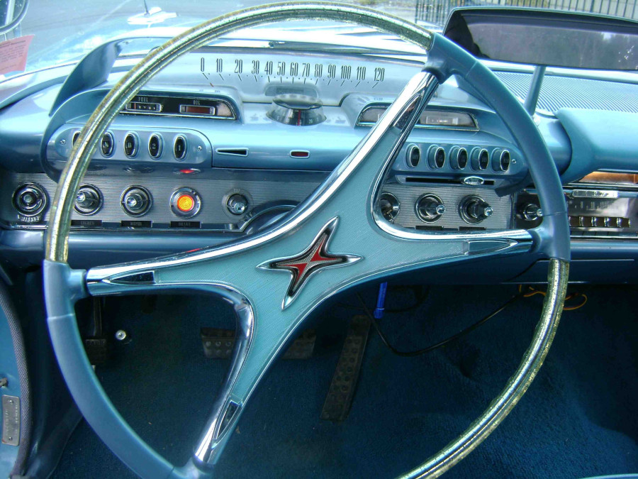 1960 Dodge Polara dashboard with steering wheel American Classic Cars RESIZED 3