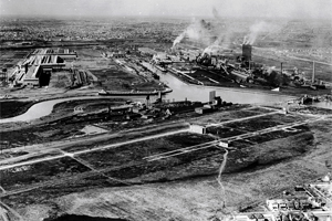 1917 Ford s River Rouge Plant Opens